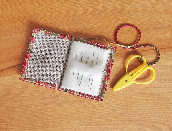 Compact Travel Needlecase - pattern