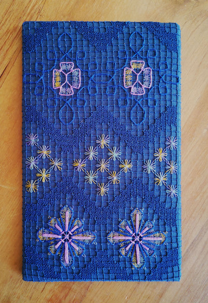 Flores de Alagoas - Filet-embroidered Handbag